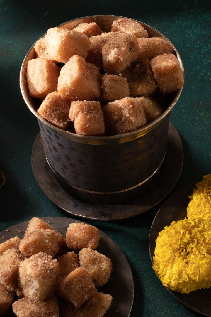 Cinnamon Shakar Paras