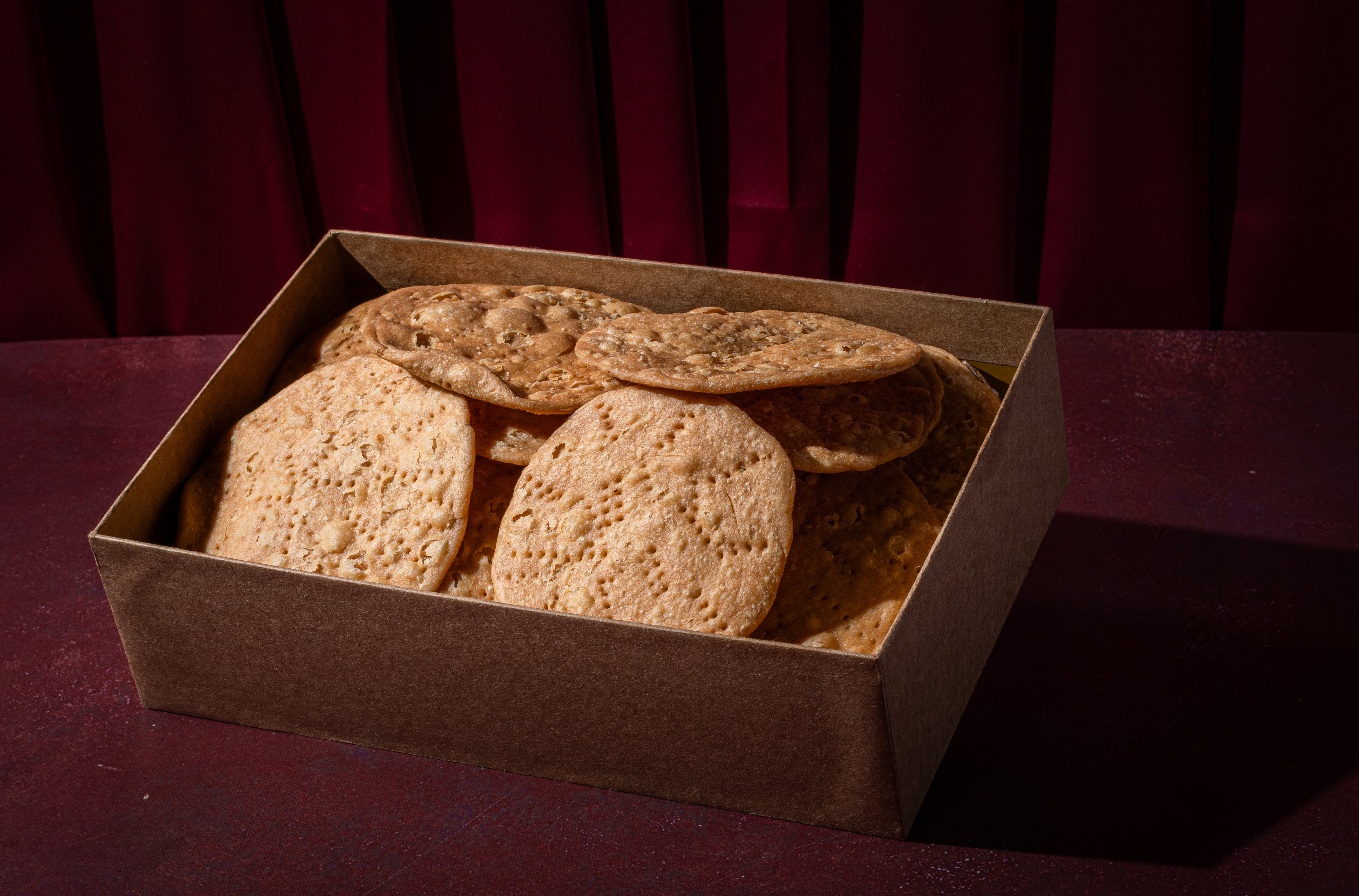 Plain Kawachauth Special Mathri