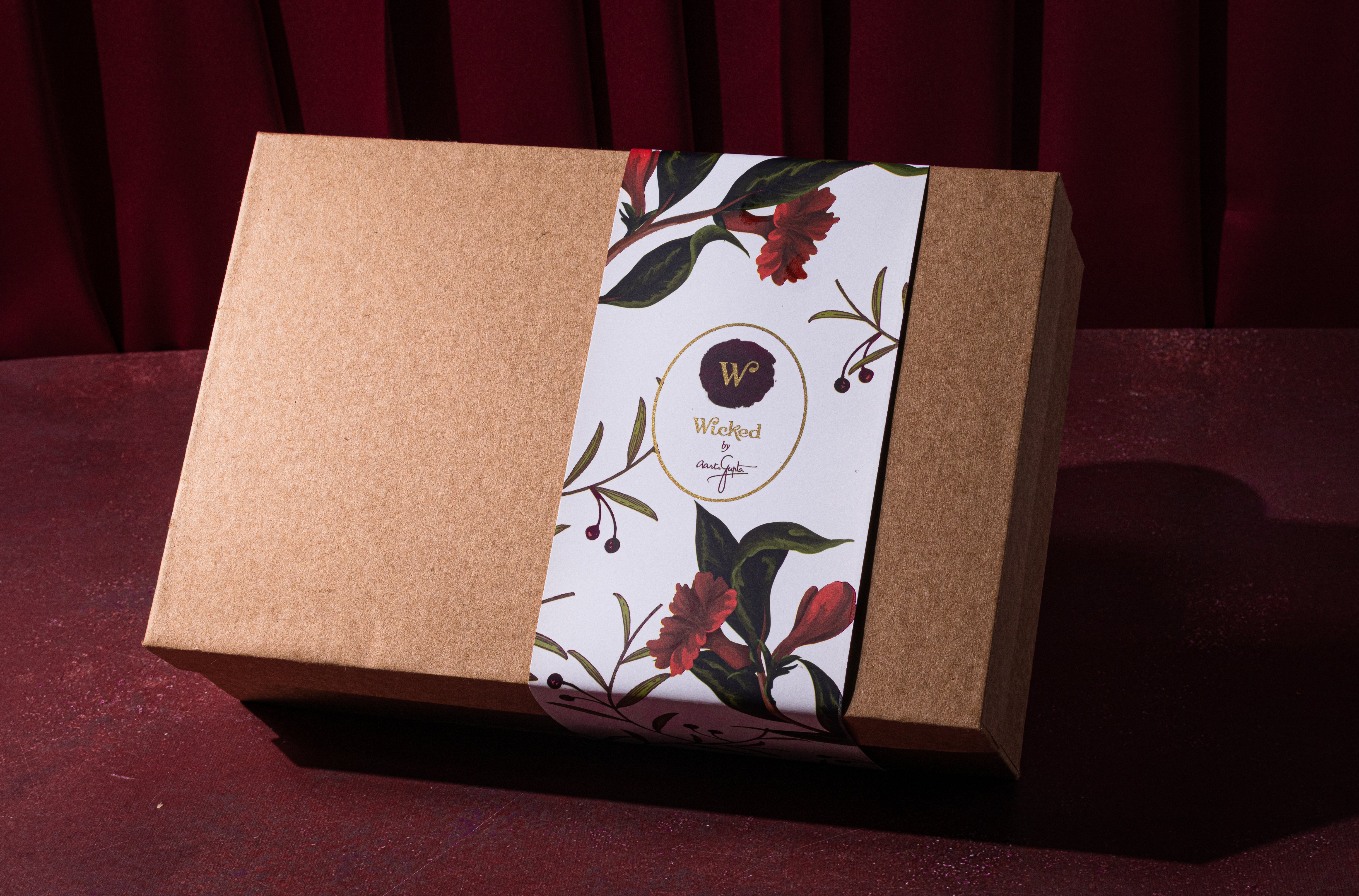 Karwachauth Special Plain & Meethi Mathri Gift Box