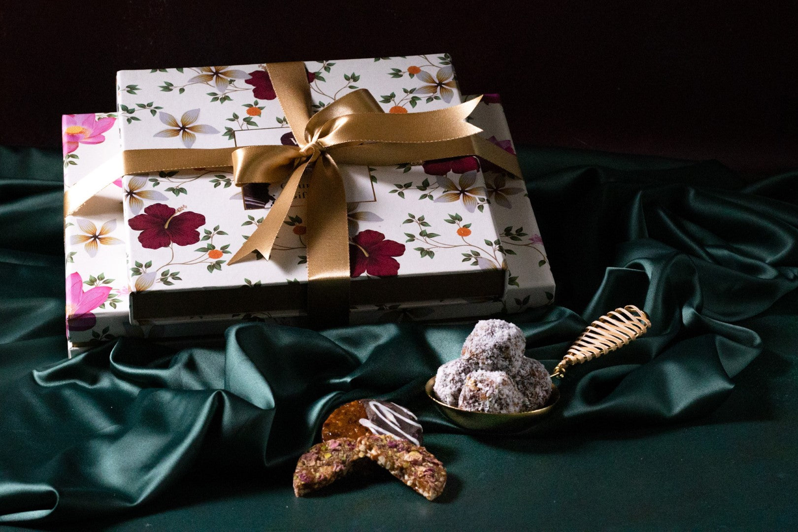Nutty Dates & Florentines Gift Pack